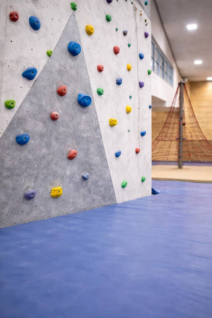 Prüfung und Wartung von Klettergeräten | Sport Wartung